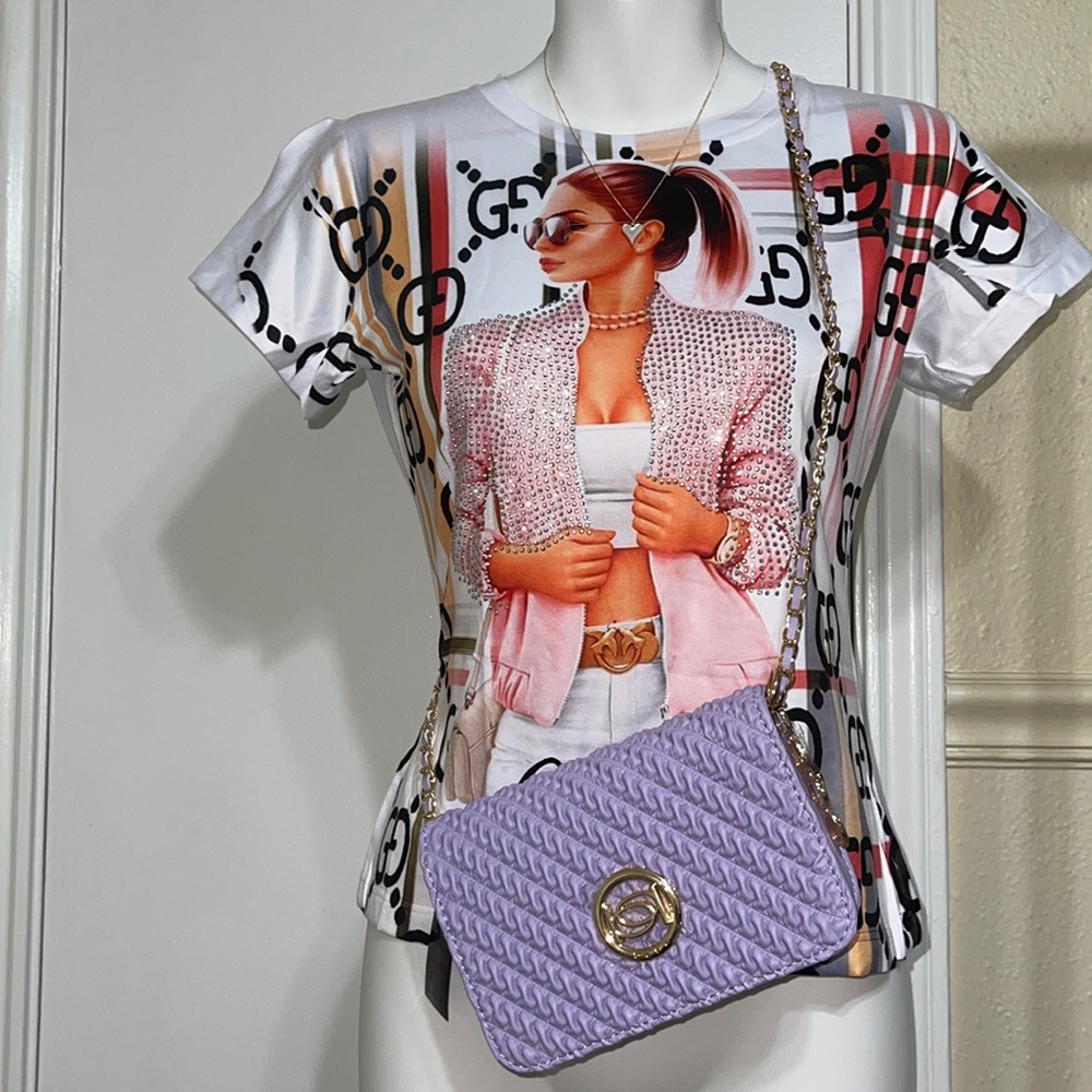 WOMEN'S T-SHIRT WITH ENGRAVING